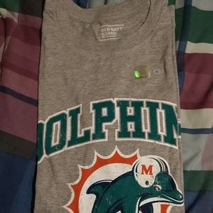 Dolphins shirt l